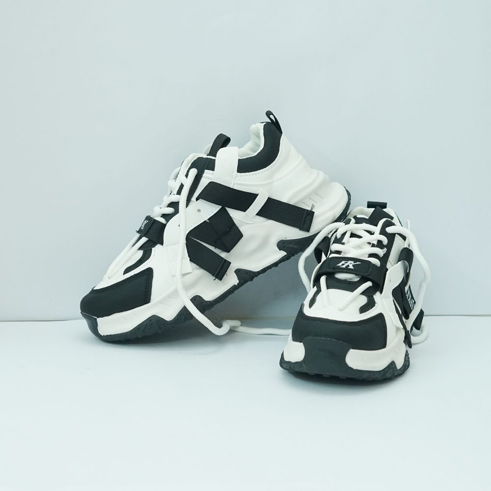 Trail Beast Urban Sneaker - Black - Image 2