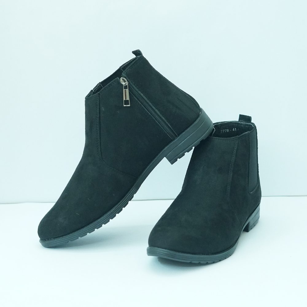 Classic Black Chelsea Ankle Boots - Image 2