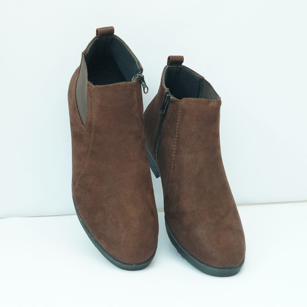 Classic Brown Chelsea Ankle Boots - Image 2