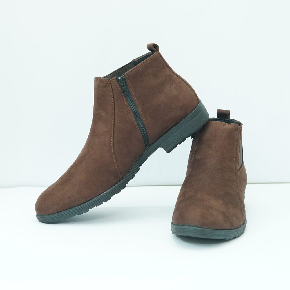 Classic Brown Chelsea Ankle Boots - Image 3