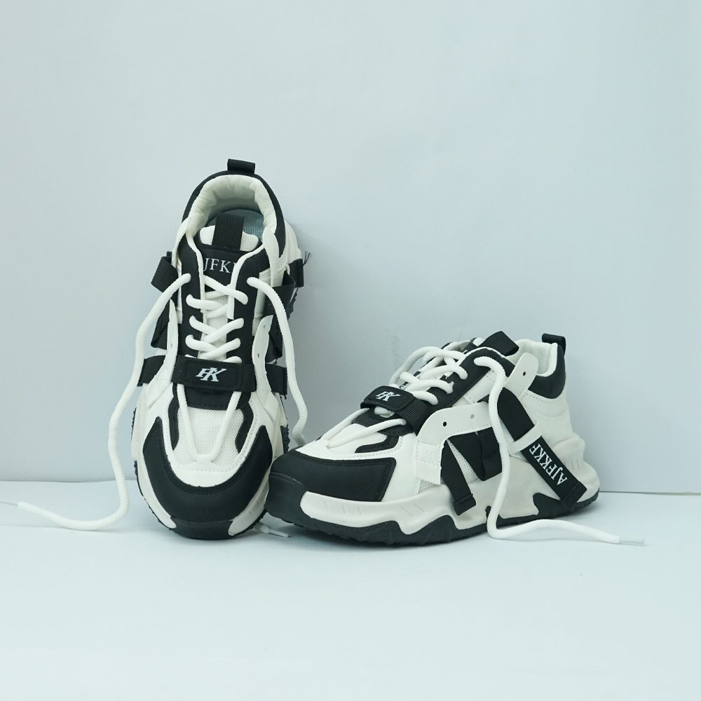 Trail Beast Urban Sneaker - Black - Image 5