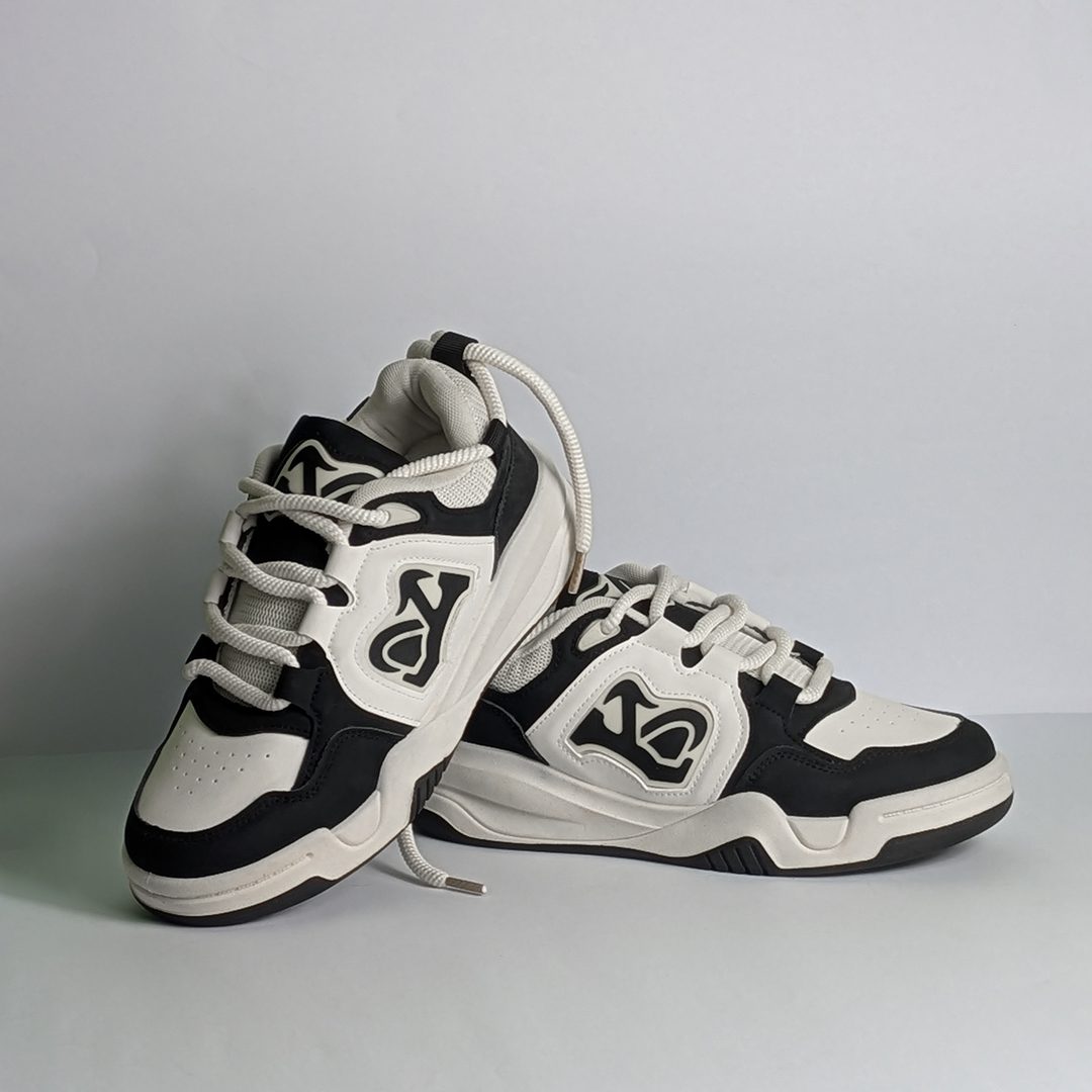 RM Chunky Urban Core Sneakers - Image 3
