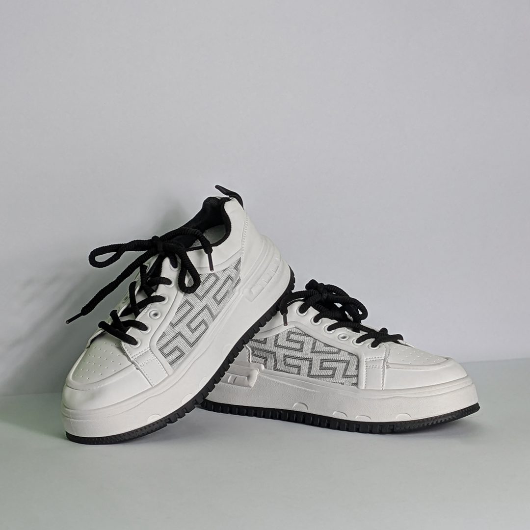 Mono Classic Urban Sneaker - Image 4