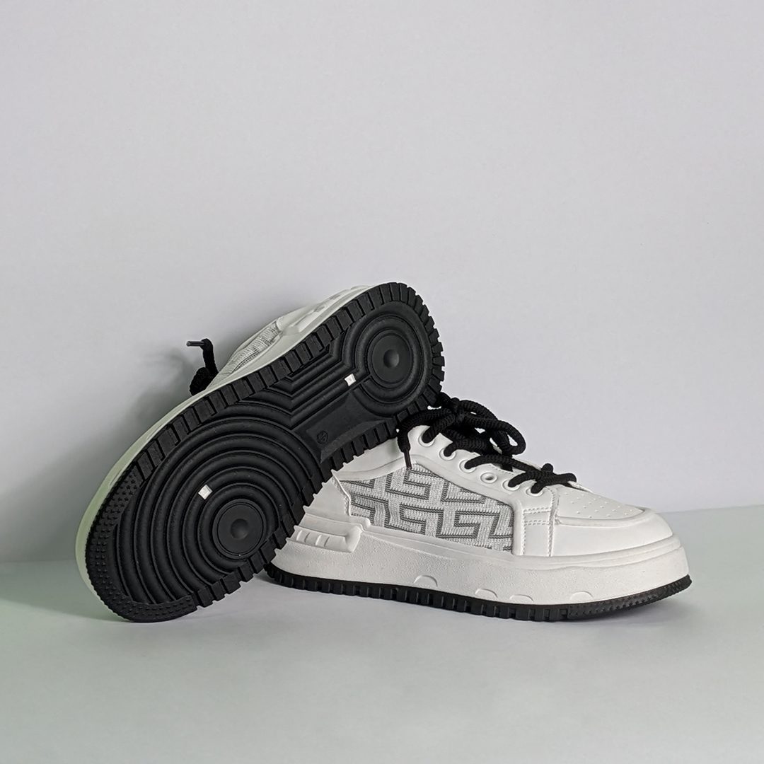 Mono Classic Urban Sneaker - Image 5